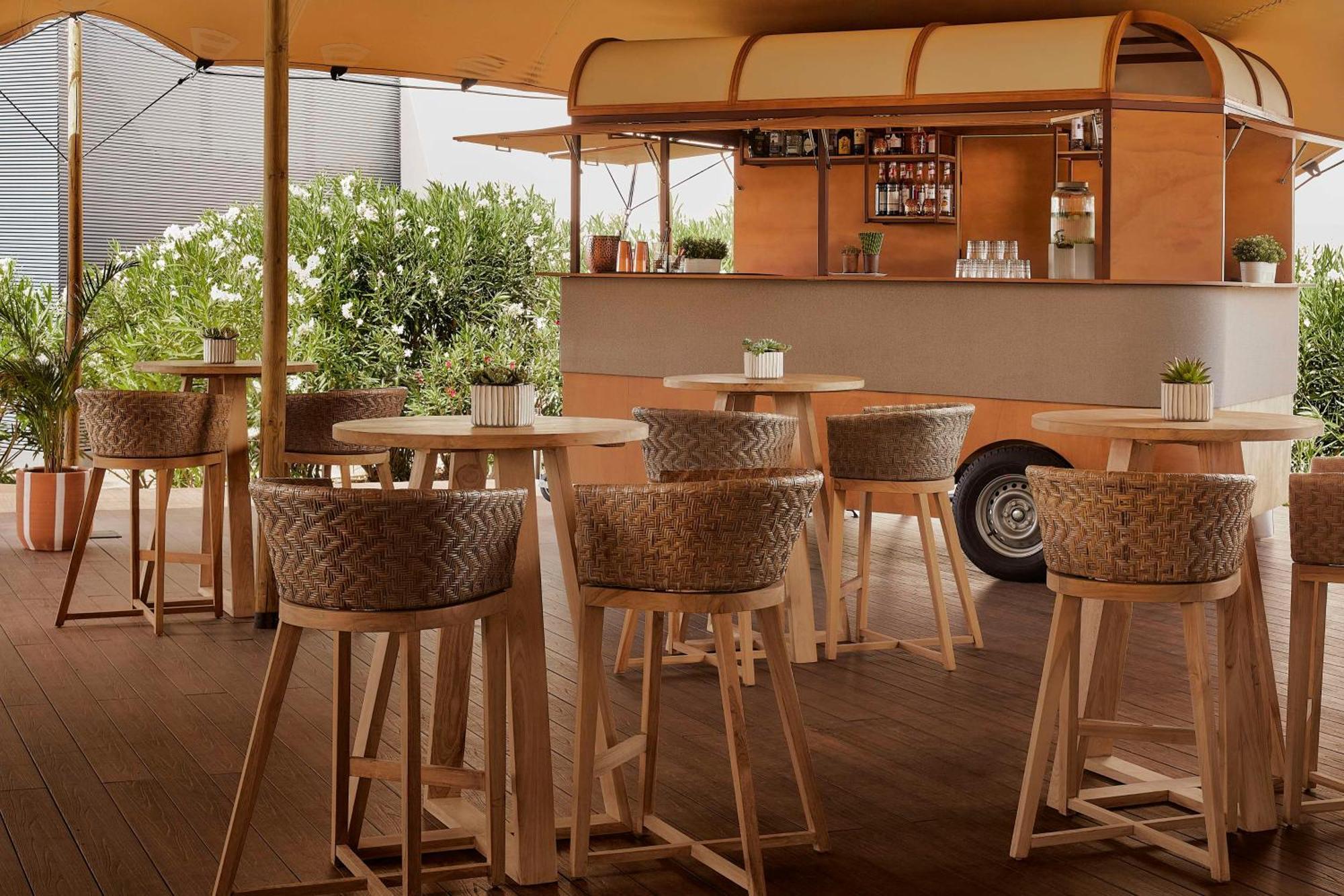 מלון Tivoli Alvor Algarve מראה חיצוני תמונה The interior of a mobile bar